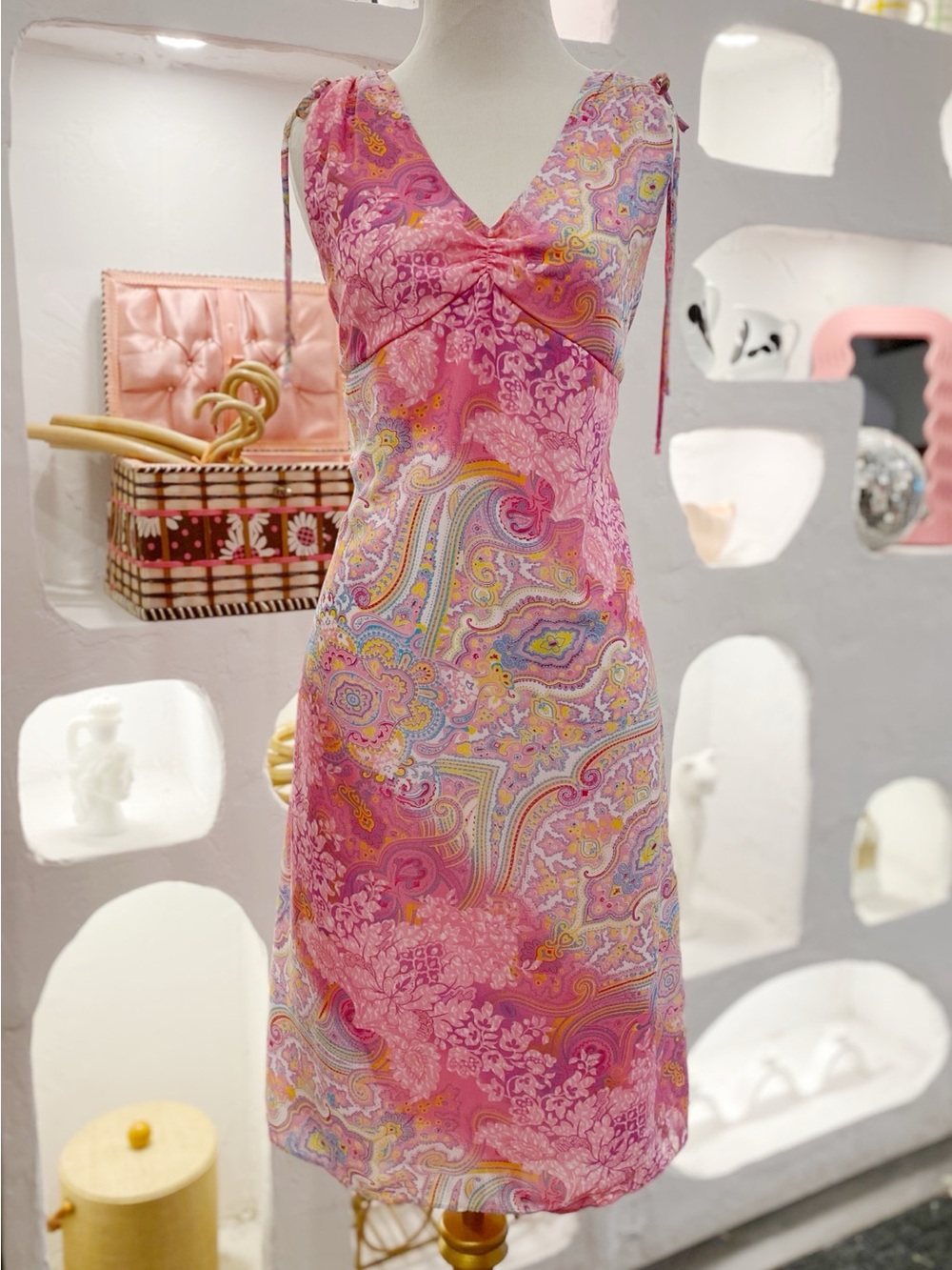 Y2K Vintage Pink Paisley Sleeveless Dress with Ruching